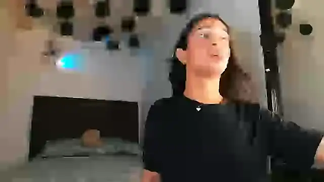 Snapshot of alexaryderr chatting on 03-19-26, 02:06 alexaryderr online show from 03-19-26, 02:06