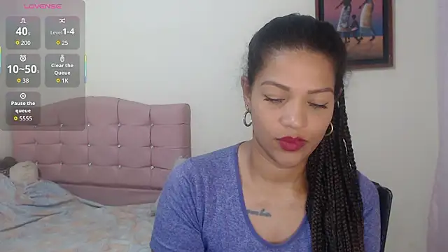 makennaa  online show from 02-12-26, 09:31