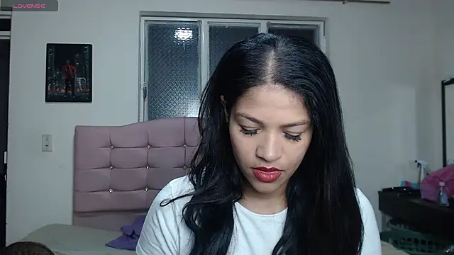 Snapshot of makennaa_ chatting on 05-27-26, 10:11 makennaa online show from 05-27-26, 10:11