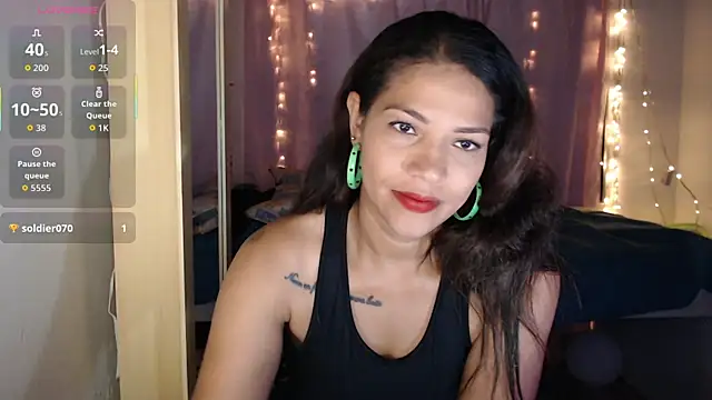 makennaa  online show from 10-24-25, 09:52