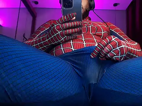 Ale Mineiro online show from 03-14-26, 05:13