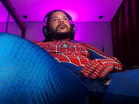 Ale Mineiro online show from 03-13-26, 04:01