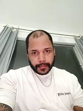 Snapshot of Ale_Mineiro chatting on 07-18-26, 11:24 Ale Mineiro online show from 07-18-26, 11:24