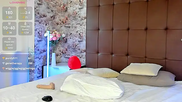 Snapshot of Mary_Walker chatting on 03-11-25, 04:30 Mary Walker online show from 03-11-25, 04:30