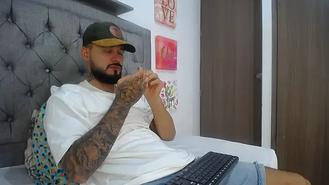 Emma beautifull online show from 02-05-25, 04:37