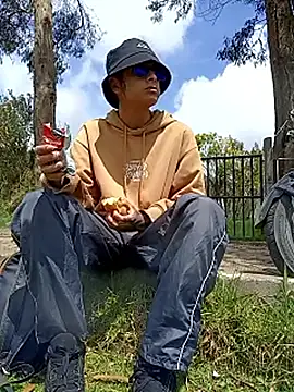 Cuervo maniaco online show from 02-10-26, 04:06