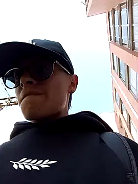 Cuervo maniaco online show from 01-22-25, 07:56