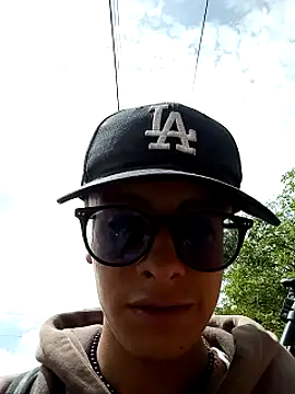 Cuervo maniaco online show from 03-18-25, 03:01