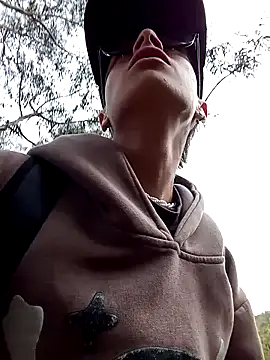 Cuervo maniaco online show from 12-28-24, 07:11