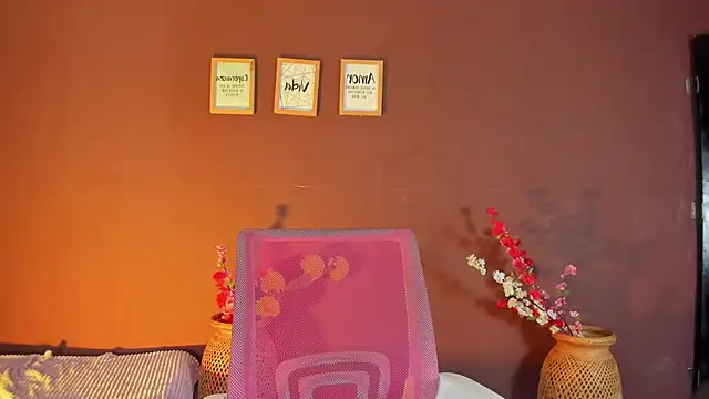 wini fer online show from 11-20-25, 02:18