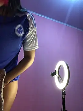 Flor467 online show from 03-26-26, 01:48