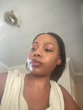 Snapshot of NAUGHTYSHALOTXX chatting on 07-16-26, 02:58 NAUGHTYSHALOTXX online show from 07-16-26, 02:58
