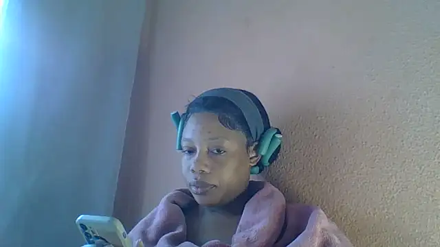 Snapshot of NAUGHTYSHALOTXX chatting on 06-17-26, 10:58 NAUGHTYSHALOTXX online show from 06-17-26, 10:58