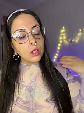 Mizztikaa online show from 04-20-26, 05:14