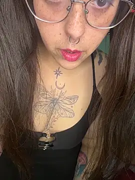 Mizztikaa online show from 03-26-26, 06:17