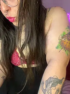 Mizztikaa online show from 10-21-25, 09:58