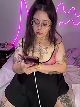 Mizztikaa online show from 02-01-25, 03:52