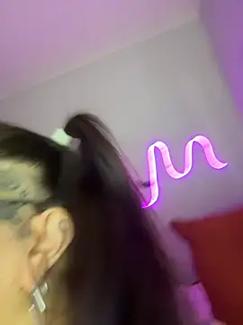 Mizztikaa online show from 11-15-25, 01:26