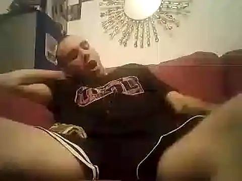 Snapshot of DrbigdickUK chatting on 11-02-25, 08:36 DrbigdickUK online show from 11-02-25, 08:36