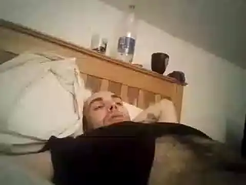 Snapshot of DrbigdickUK chatting on 02-13-25, 09:38 DrbigdickUK online show from 02-13-25, 09:38