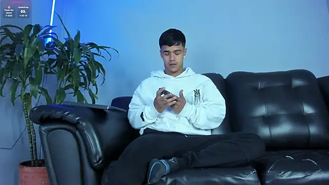 Rob saenz  online show from 09-23-25, 01:40