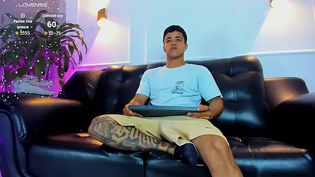 Rob saenz  online show from 11-04-25, 11:36