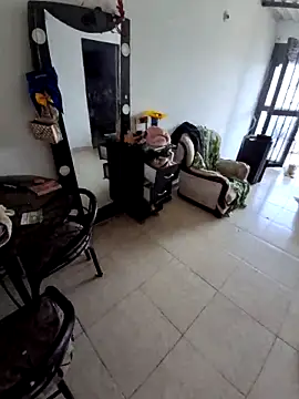 Snapshot of leoytessa_10 chatting on 02-19-25, 01:28 leoytessa 10 online show from 02-19-25, 01:28