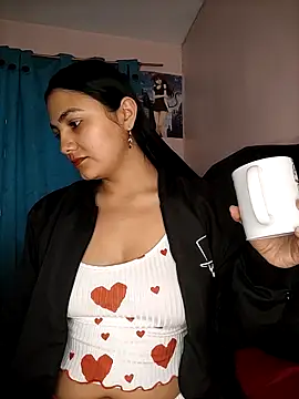 Nahiara velez online show from 03-01-25, 12:07