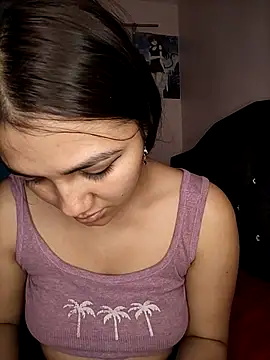 Nahiara velez online show from 02-16-25, 01:58