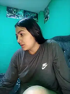 Snapshot of Nahiara_velez chatting on 05-23-26, 07:13 Nahiara velez online show from 05-23-26, 07:13