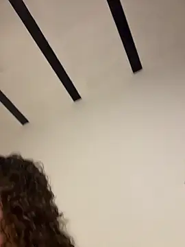 Snapshot of eva_y_marcelo chatting on 04-02-26, 11:50 eva y marcelo online show from 04-02-26, 11:50