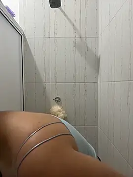 Snapshot of eva_y_marcelo chatting on 03-30-26, 08:05 eva y marcelo online show from 03-30-26, 08:05