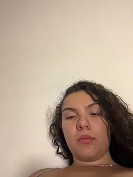 Snapshot of eva_y_marcelo chatting on 03-20-26, 11:44 eva y marcelo online show from 03-20-26, 11:44