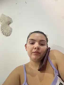 Snapshot of eva_y_marcelo chatting on 04-04-26, 12:12 eva y marcelo online show from 04-04-26, 12:12