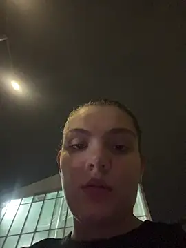 Snapshot of eva_y_marcelo chatting on 10-18-25, 01:18 eva y marcelo online show from 10-18-25, 01:18