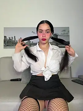 Snapshot of SophieRoyals chatting on 06-05-26, 12:11 SophieRoyals online show from 06-05-26, 12:11