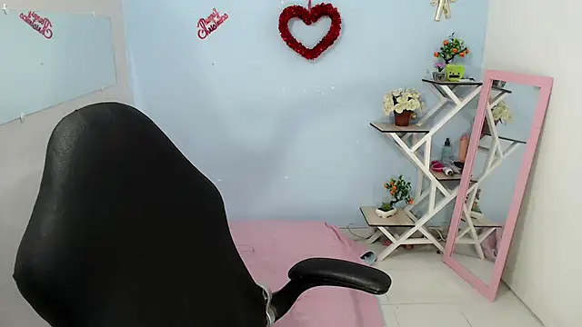 victoria jones online show from 03-12-26, 12:09