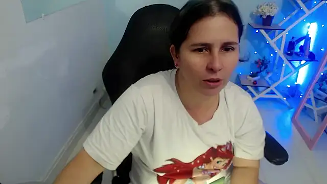 victoria jones online show from 01-13-26, 04:11