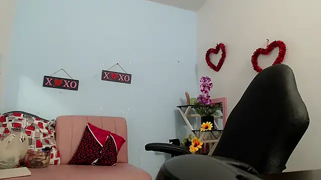 victoria jones online show from 10-27-25, 02:51