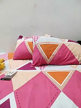 Snapshot of Diya_Chopra chatting on 03-11-25, 04:30 Diya Chopra online show from 03-11-25, 04:30