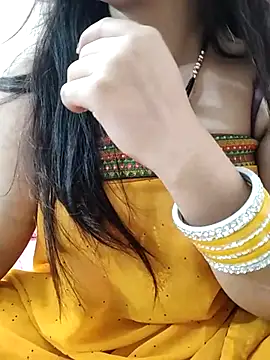 Snapshot of Diya_Chopra chatting on 03-12-25, 11:21 Diya Chopra online show from 03-12-25, 11:21