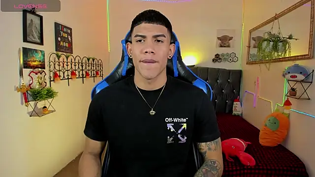 Snapshot of Damian_latinxxx chatting on 02-05-26, 03:24 Damian latinxxx online show from 02-05-26, 03:24