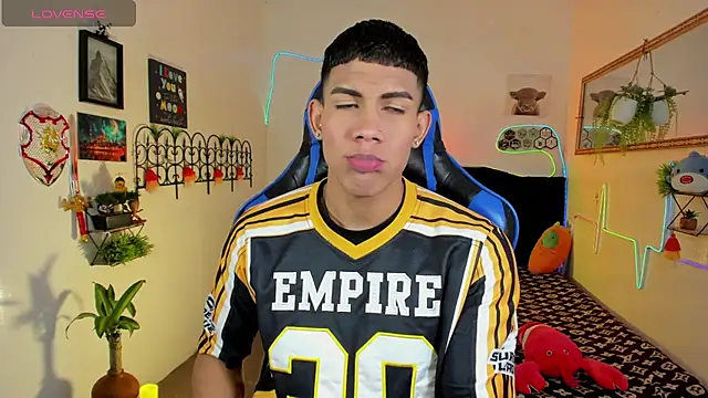 Snapshot of Damian_latinxxx chatting on 02-09-26, 03:04 Damian latinxxx online show from 02-09-26, 03:04