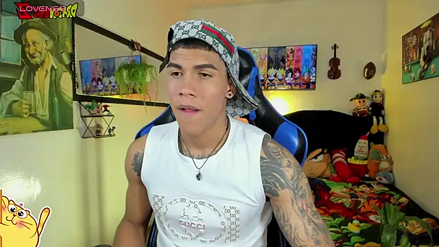 Snapshot of Damian_latinxxx chatting on 05-13-26, 03:13 Damian latinxxx online show from 05-13-26, 03:13