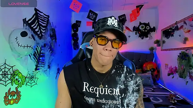 Damian latinxxx online show from 10-09-25, 03:07