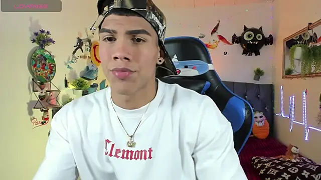 Damian latinxxx online show from 11-13-25, 03:10