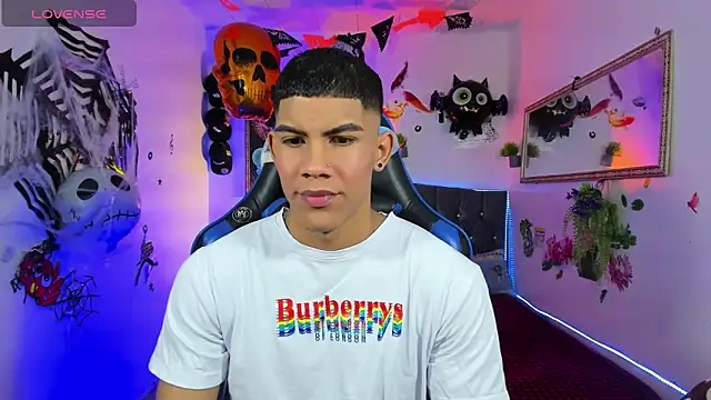 Damian latinxxx online show from 10-15-25, 03:05