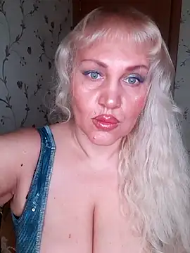 IsabellaBoni online show from 12-05-25, 07:18