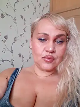 IsabellaBoni online show from 02-18-26, 07:39