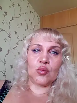 Snapshot of IsabellaBoni chatting on 05-14-26, 06:43 IsabellaBoni online show from 05-14-26, 06:43